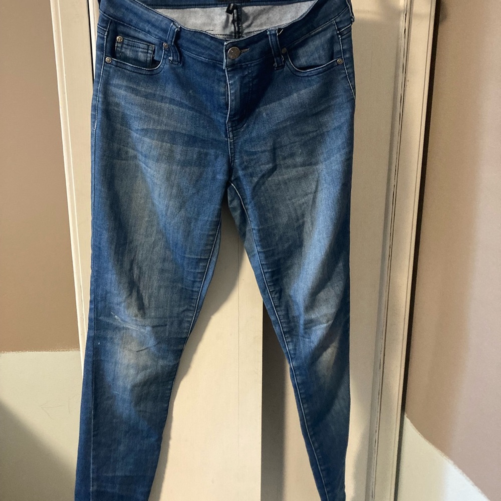 Celebrity Pink Women's Skinny Jeans in Deep Blue size 3/26